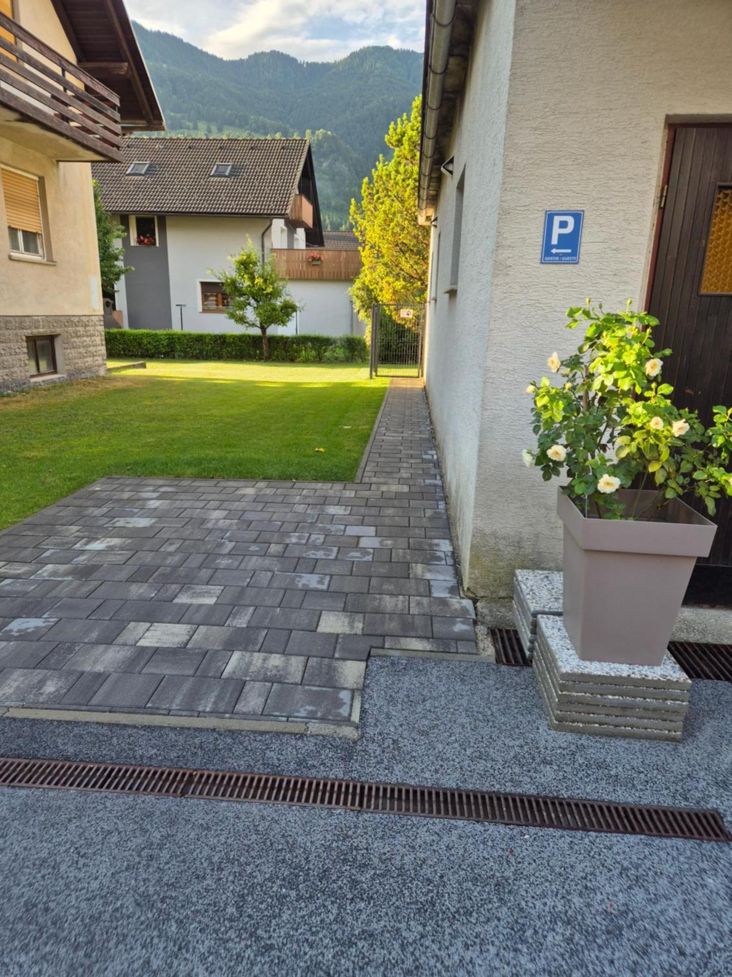 Apartment Petra Mojstrana Exteriör bild